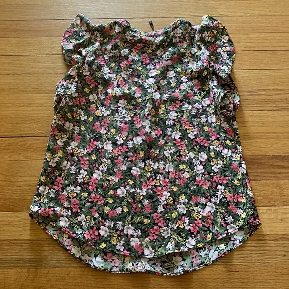 Zara floral flutter sleeve blouse - Picture 5 of 6